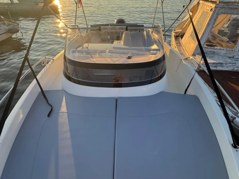 Alquiler Lancha en Muline - AM Yacht Prince 625 Sundeck