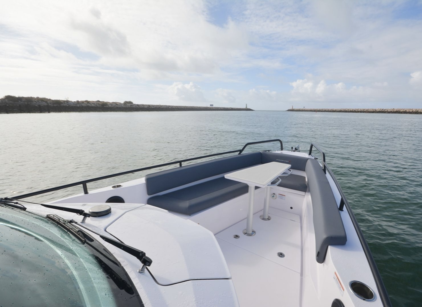 Alquiler de Axopar Axopar 28 T-Top en Corfú