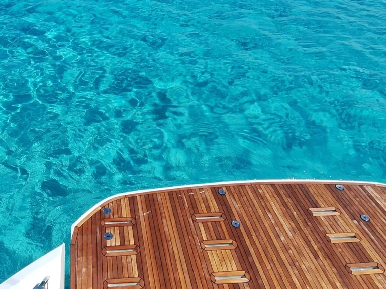 Alquiler de Azimut Azimut 53 Fly en Porto Villa San Giovanni