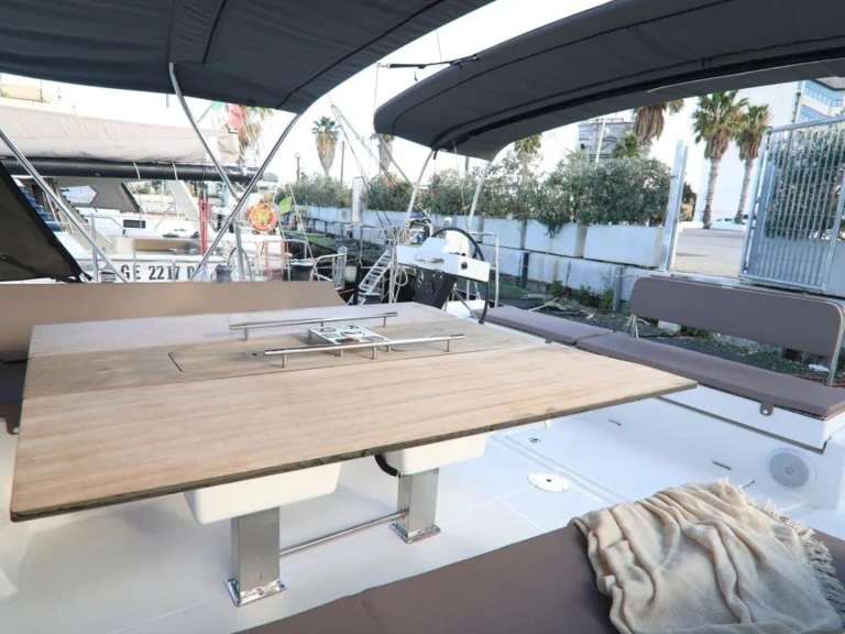 Dufour Dufour 470 de alquiler a Vibo Marina