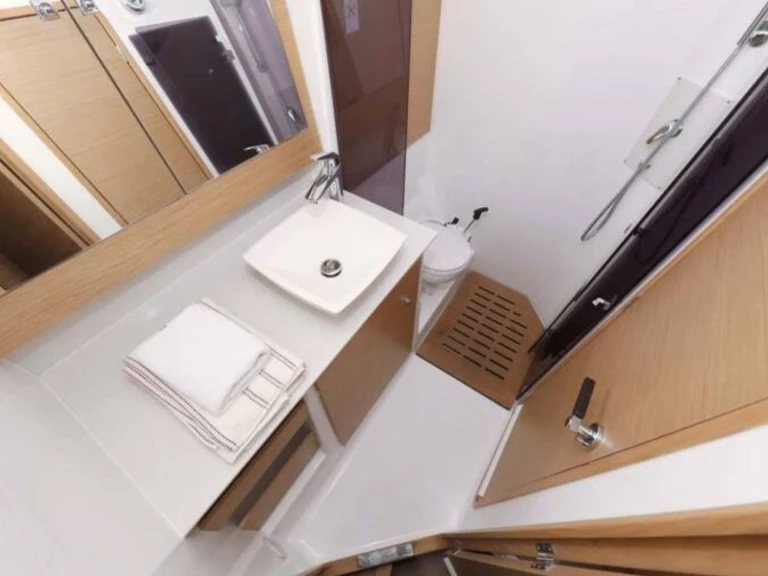 Alquiler Velero Dufour con o sin  título de navegación