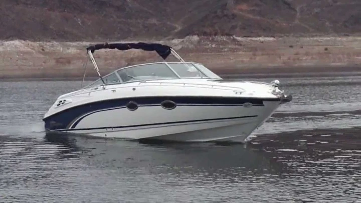 Alquiler Lancha en Terracina - Chaparall  2835ss