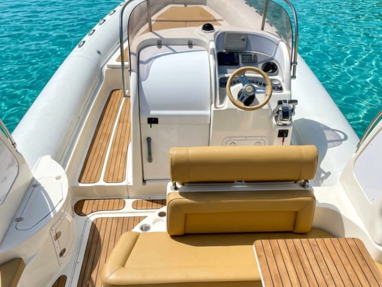 Neumática para alquilar Puerto de Pollensa al mejor precio