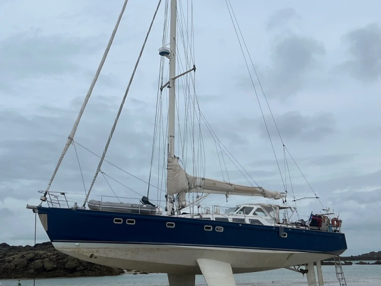 Alquiler Velero Meta con o sin  título de navegación