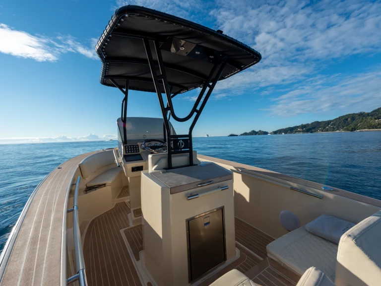 Alquiler de embarcaciones Lilybaeum Levanzo 25 enCascais en Samboat