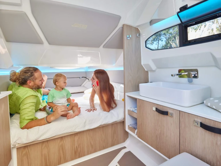 Alquiler Neumática Joker Boat con o sin  título de navegación