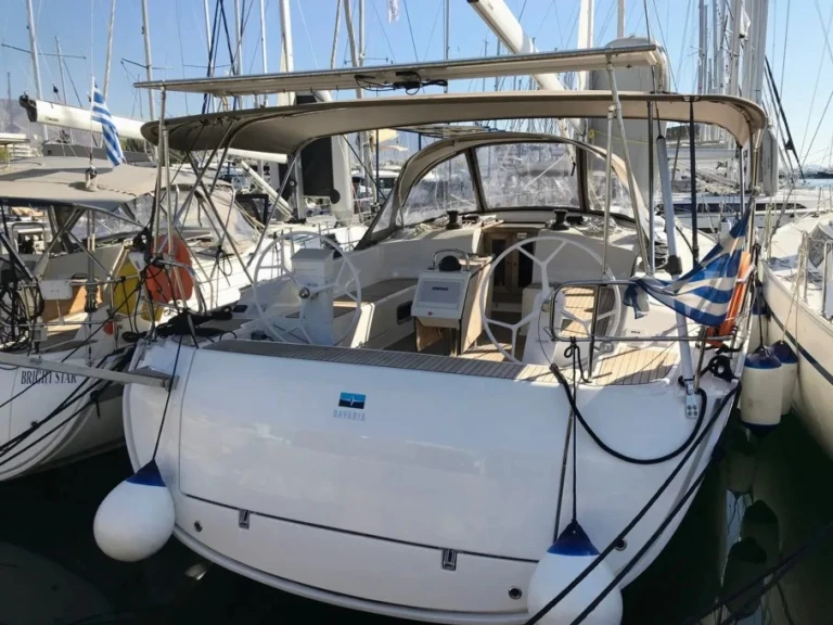 Velero para alquilar Álimos al mejor precio