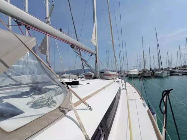 Alquiler de Jeanneau Sun Odyssey 439 (4 cab.) en Lefkáda