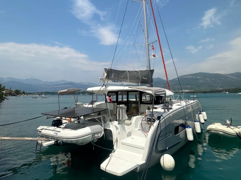 Alquiler Catamarán Excess con o sin  título de navegación