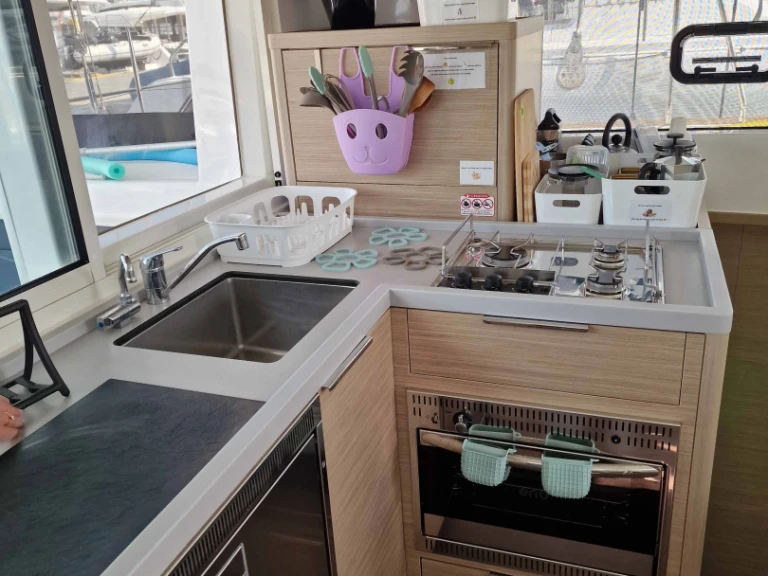 Alquiler Catamarán en Álimos - Lagoon Lagoon 40