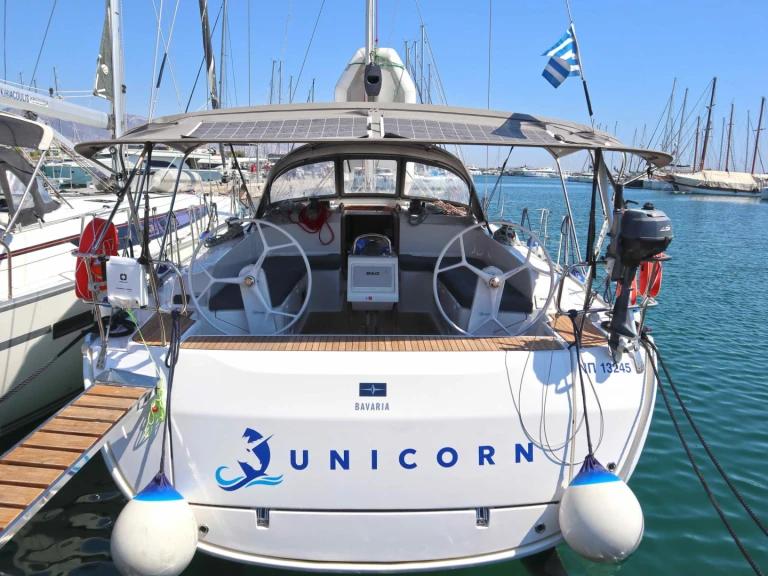 Alquiler de embarcaciones Bavaria Cruiser 46 enÁlimos en Samboat