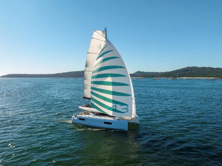 Alquiler Catamarán en Néa Péramos - Lagoon Lagoon 43 (6 cab.)