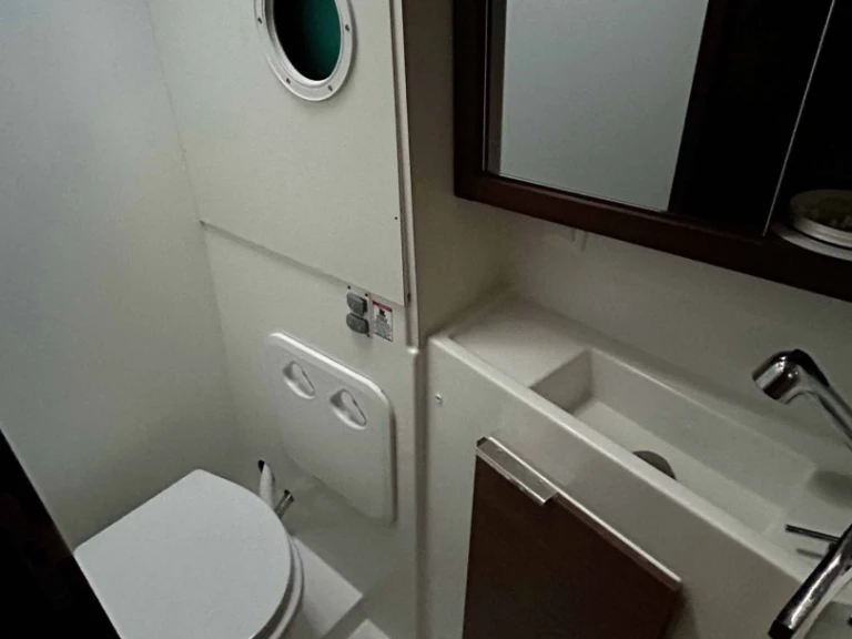 Alquiler de Catamarán, con o sin patrón Lagoon Gouviá