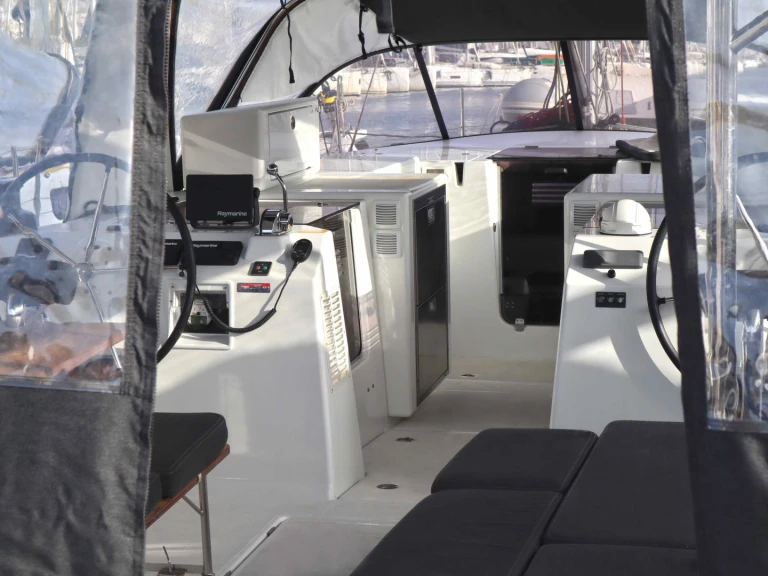 Velero para alquilar Lefkáda al mejor precio