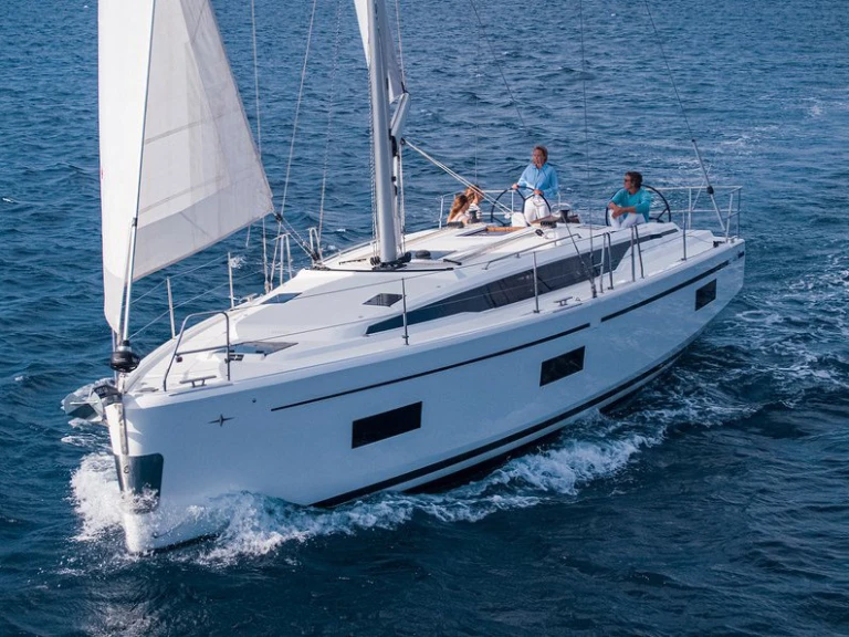 Alquiler Lefkáda - Bavaria Bavaria C42 (3 cab.) en SamBoat