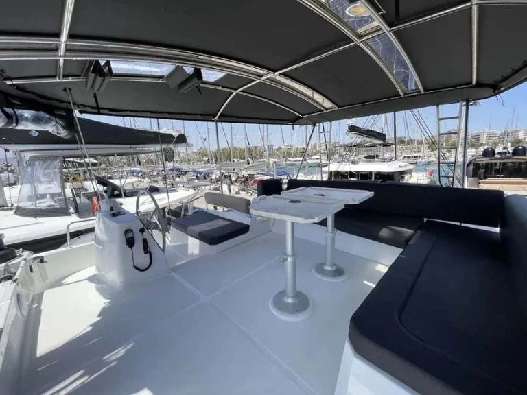 Alquiler Catamarán Bali con o sin  título de navegación