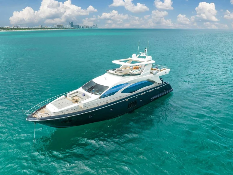 Alquiler de Azimut Sky en Montauk