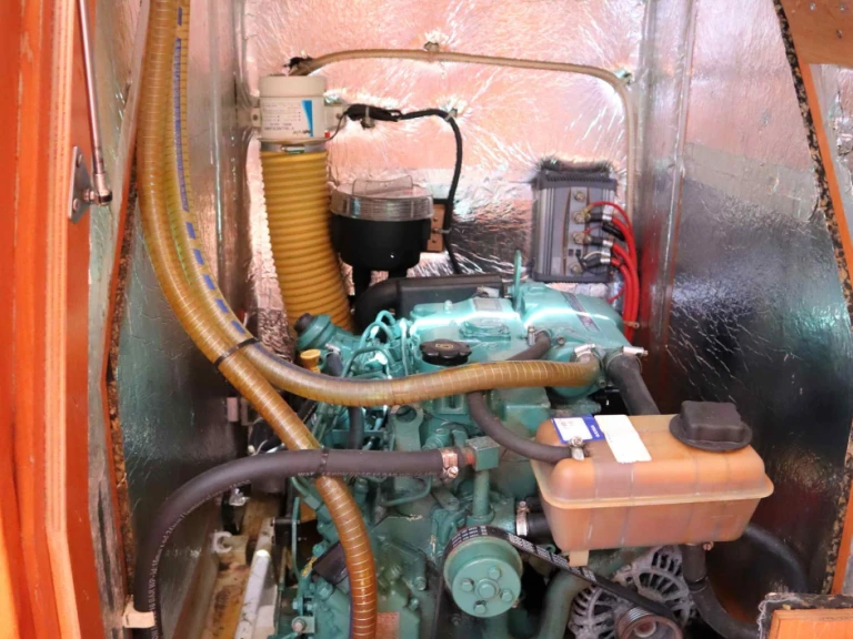 Bavaria Bavaria Cruiser 40 (3 cab.) de alquiler a Néa Péramos