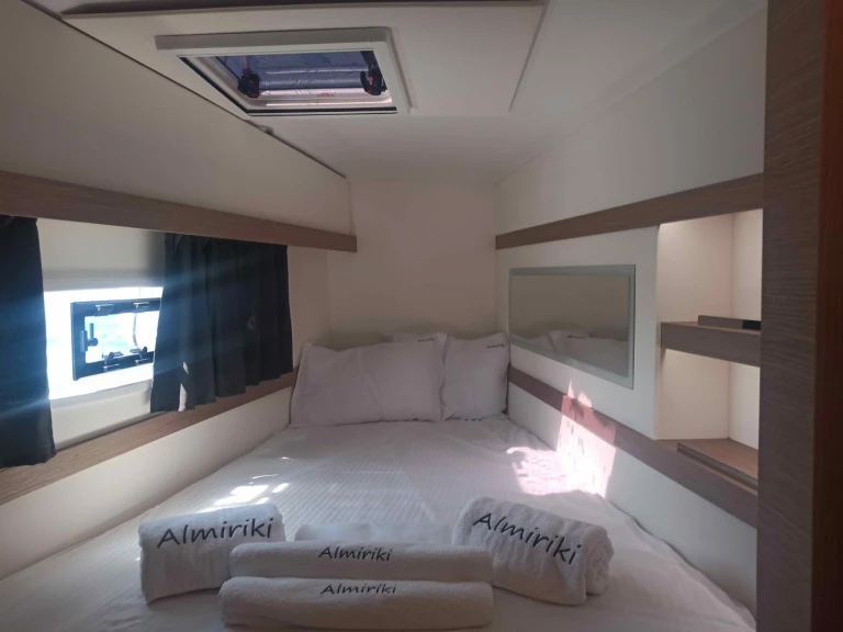 Alquiler Catamarán Fountaine Pajot con o sin  título de navegación