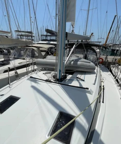 Alquiler Velero en Álimos - Bavaria Bavaria C42 (3 cab.)