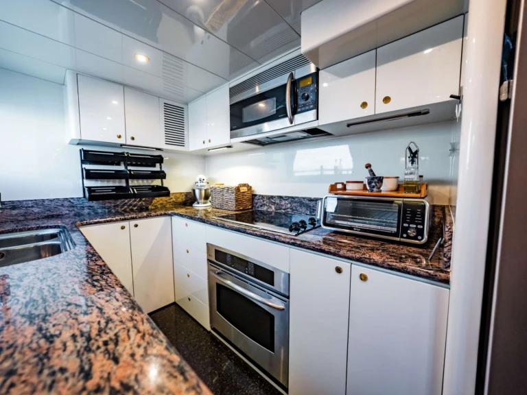 Alquiler de embarcaciones Johnson SOUTHERN BELLE enSint Maarten en Samboat