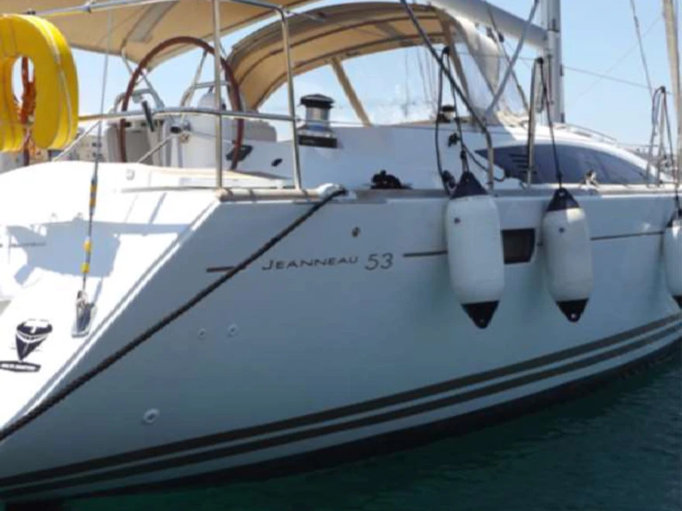 Alquiler Velero Jeanneau con o sin  título de navegación