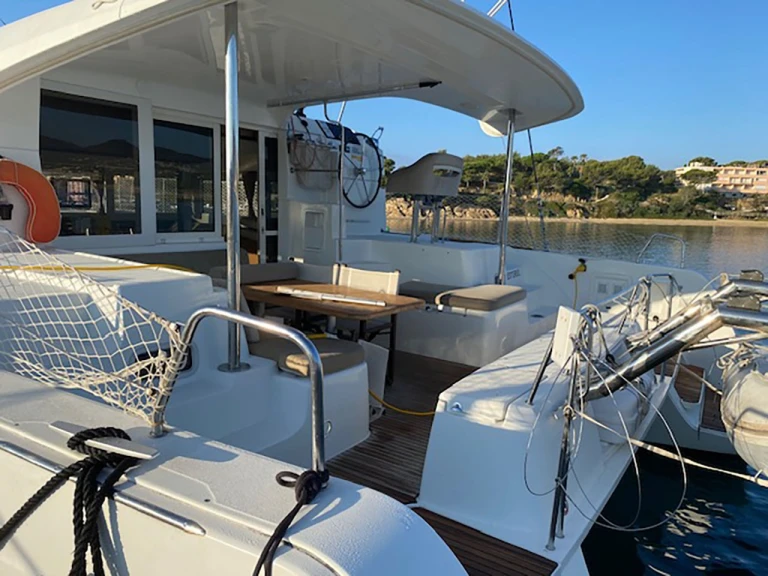 Alquiler de Catamarán, con o sin patrón Lagoon Bormes-les-Mimosas