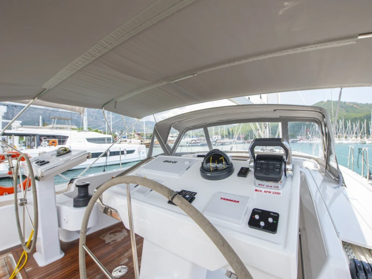 Alquiler Velero Hanse con o sin  título de navegación