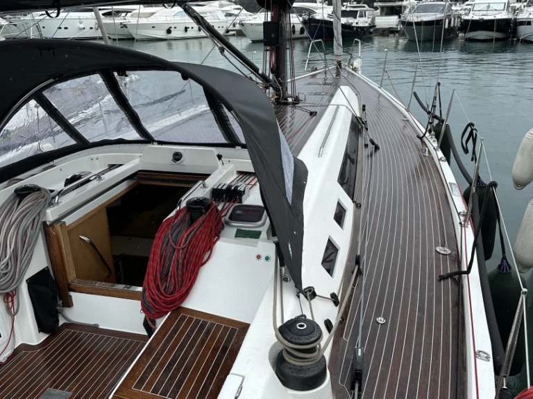 Alquiler Velero en Punat - Solaris Solaris One 44