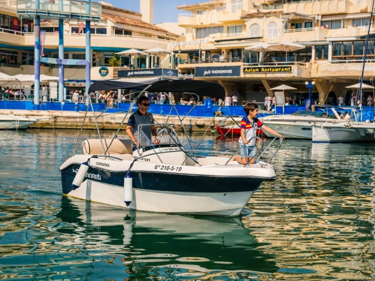 Lancha para alquilar Málaga al mejor precio