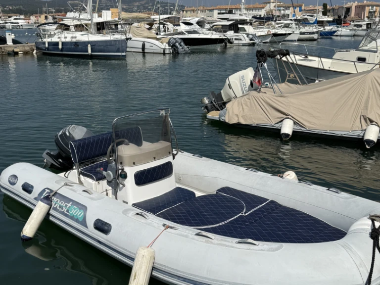 Alquiler de embarcaciones Capelli Tempest 500 enPort Grimaud en Samboat