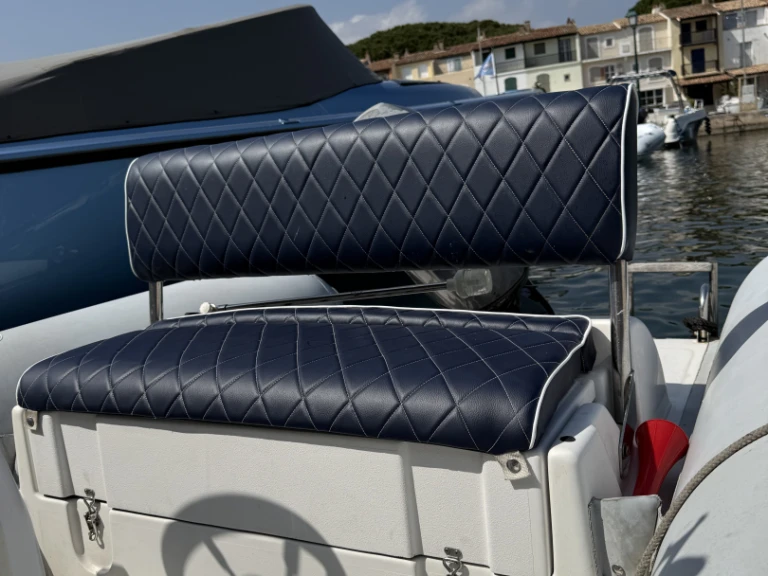 Alquiler Lancha Capelli con o sin  título de navegación