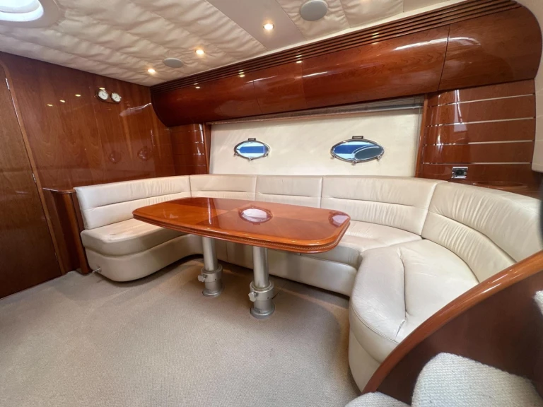 Alquiler de Princess Princess V50 en Golfe-Juan