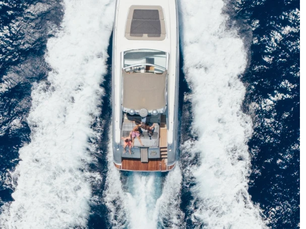 Alquiler de Alphamarine 50ft en Ornós