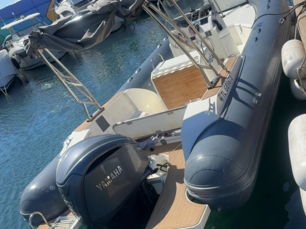 Alquiler Neumática en Fréjus - Capelli Tempest 775 Open