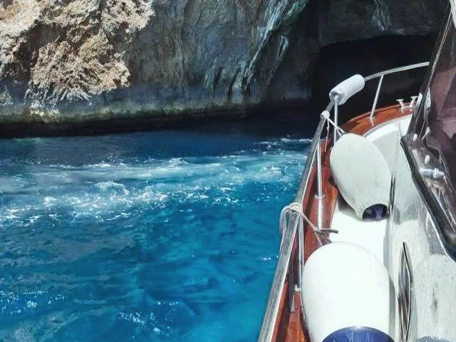 Alquiler Lancha viveur con o sin  título de navegación