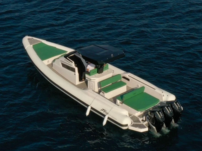 Panamera PY 110 GT VELOCE  de alquiler a Capri