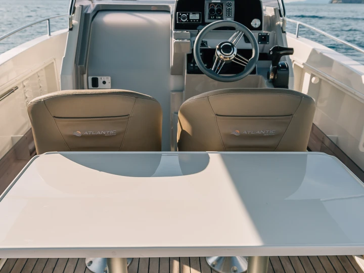 Lancha para alquilar Split Port al mejor precio