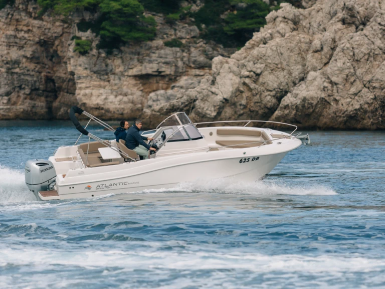 Alquiler de Atlantic open 750 en Split Port