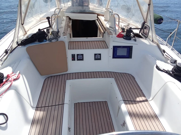 Jeanneau Sun Magic 44 de alquiler a Baie de Bandol