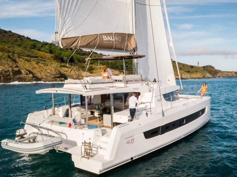 Alquiler Catamarán Bali con o sin  título de navegación