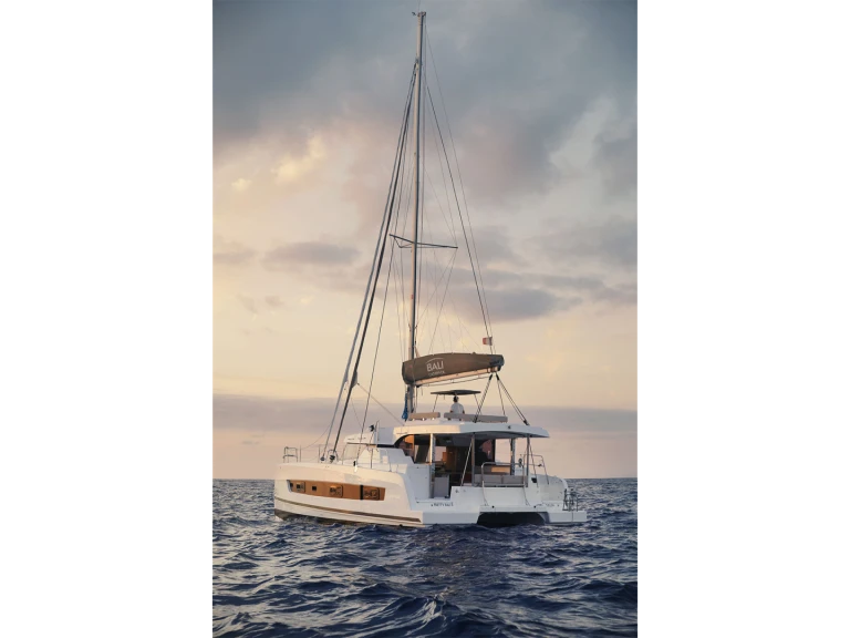 Bali 40 - CatSpace BALI 4.0 de alquiler a Pointe-à-Pitre