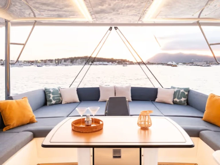 Alquiler de barcos Raiatea Island barato de Bali 5.2 - 6 + 2 cab.