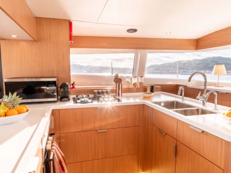 Alquiler de embarcaciones Bali Bali 5.2 - 6 + 2 cab. enRaiatea Island en Samboat