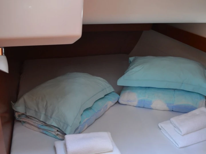 Velero para alquilar Olbia al mejor precio