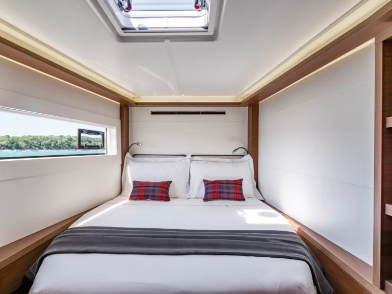 Alquiler de barcos Néa Péramos barato de Lagoon 46