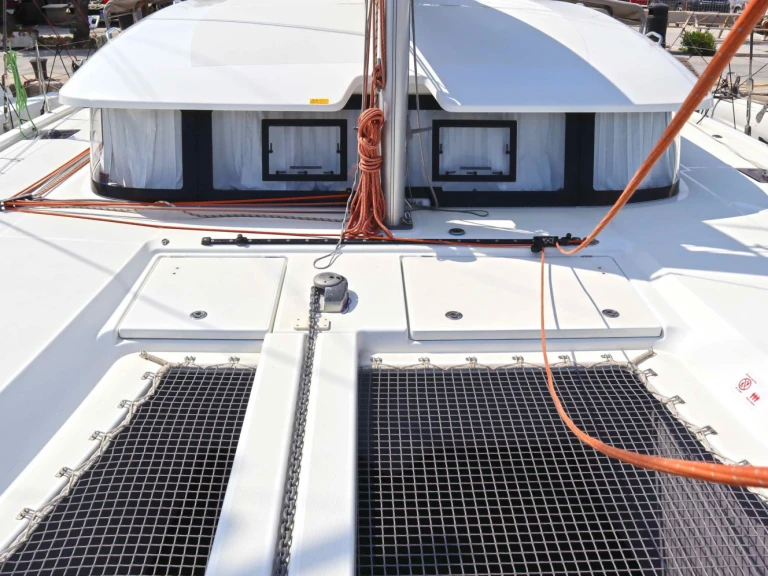 Alquiler de embarcaciones Excess Excess 11 (6 cab.) enParos (Isla) en Samboat