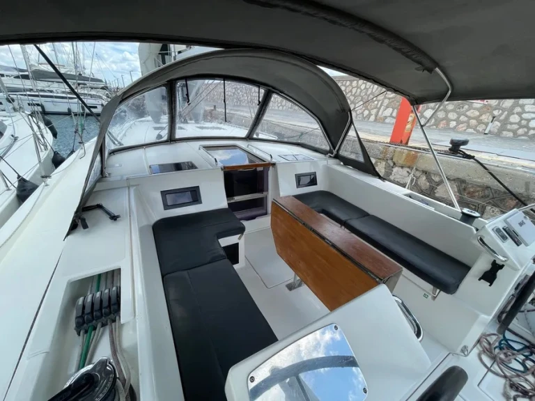 Velero para alquilar Álimos al mejor precio