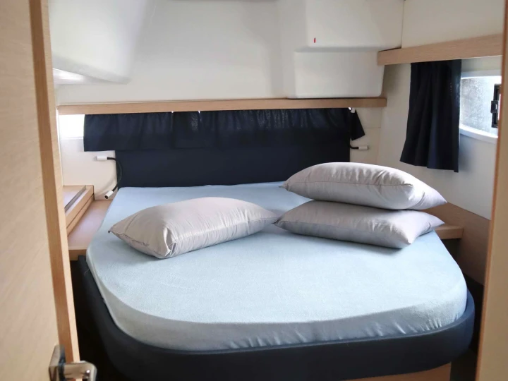 Alquiler de Catamarán, con o sin patrón Fountaine Pajot Lefkáda