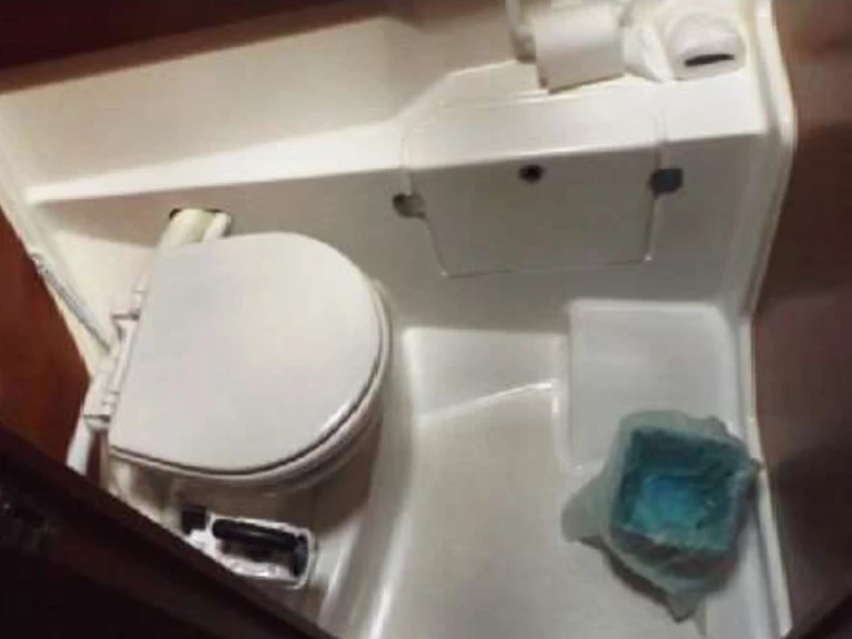 Alquiler de barcos Kalkara barato de Dufour 450 GL (4 cab.)